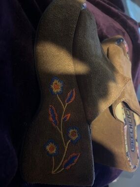 Skechers Brown Suede Floral-Trim Slip-On Wedge